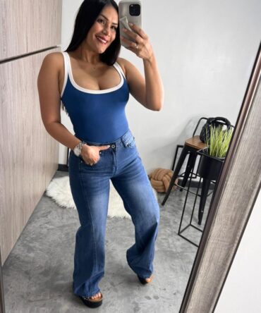 Wide Leg Jeans + Costuras