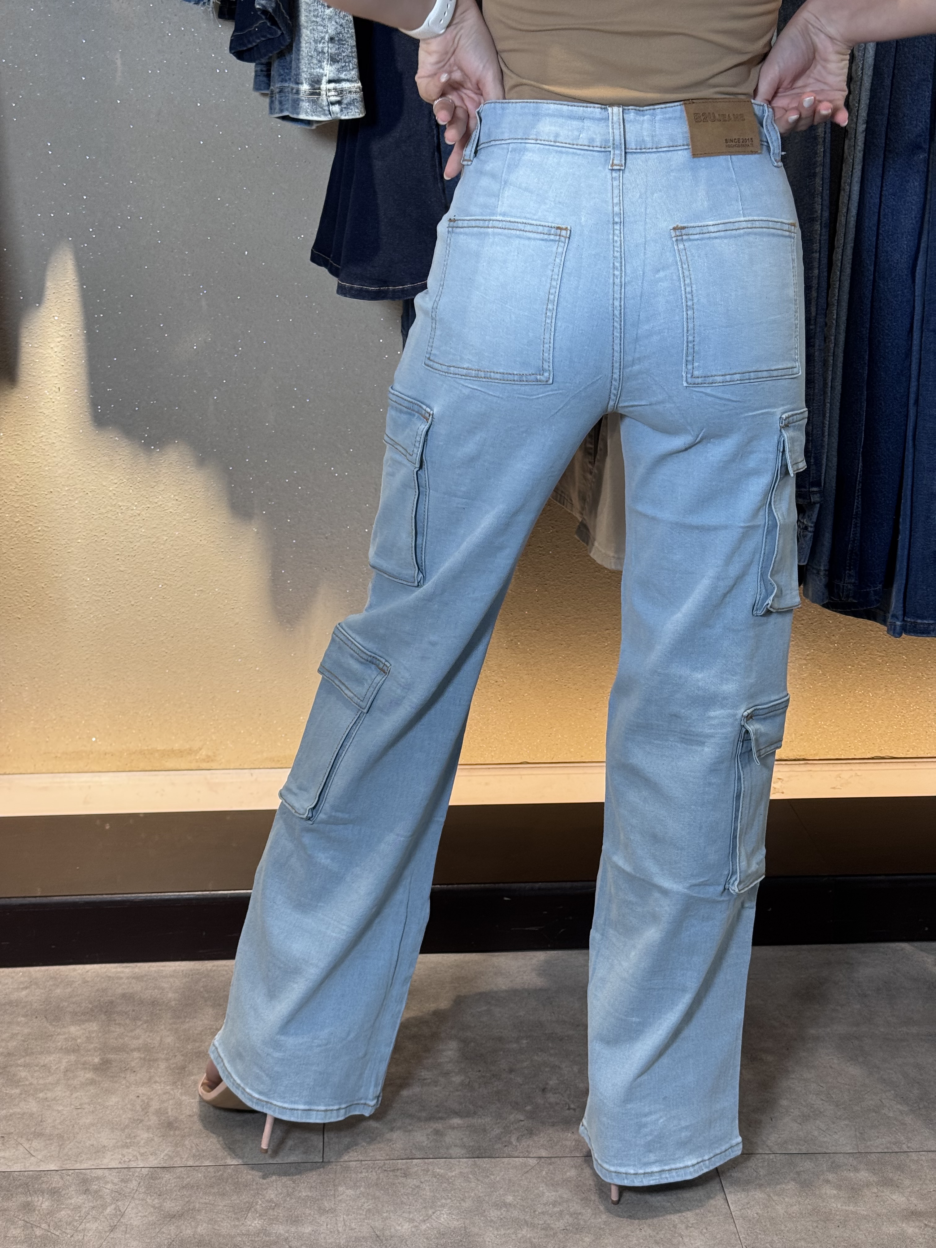 Cargo jeans azul claro - Imagen 3