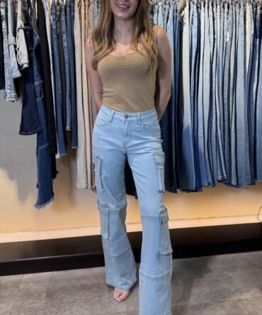 Cargo jeans azul claro